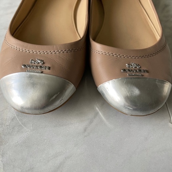 Coach Chelsea Flats - Picture 4 of 5